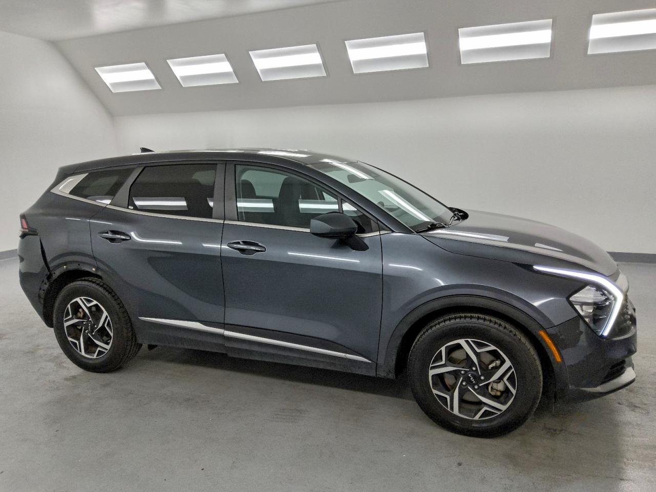 2023 KIA SPORTAGE LX photo 4
