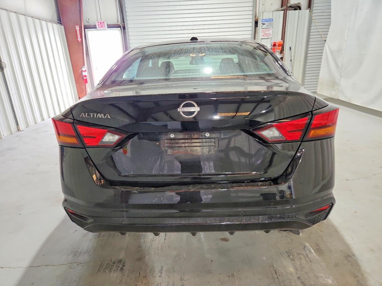 2025 NISSAN ALTIMA SV photo 6