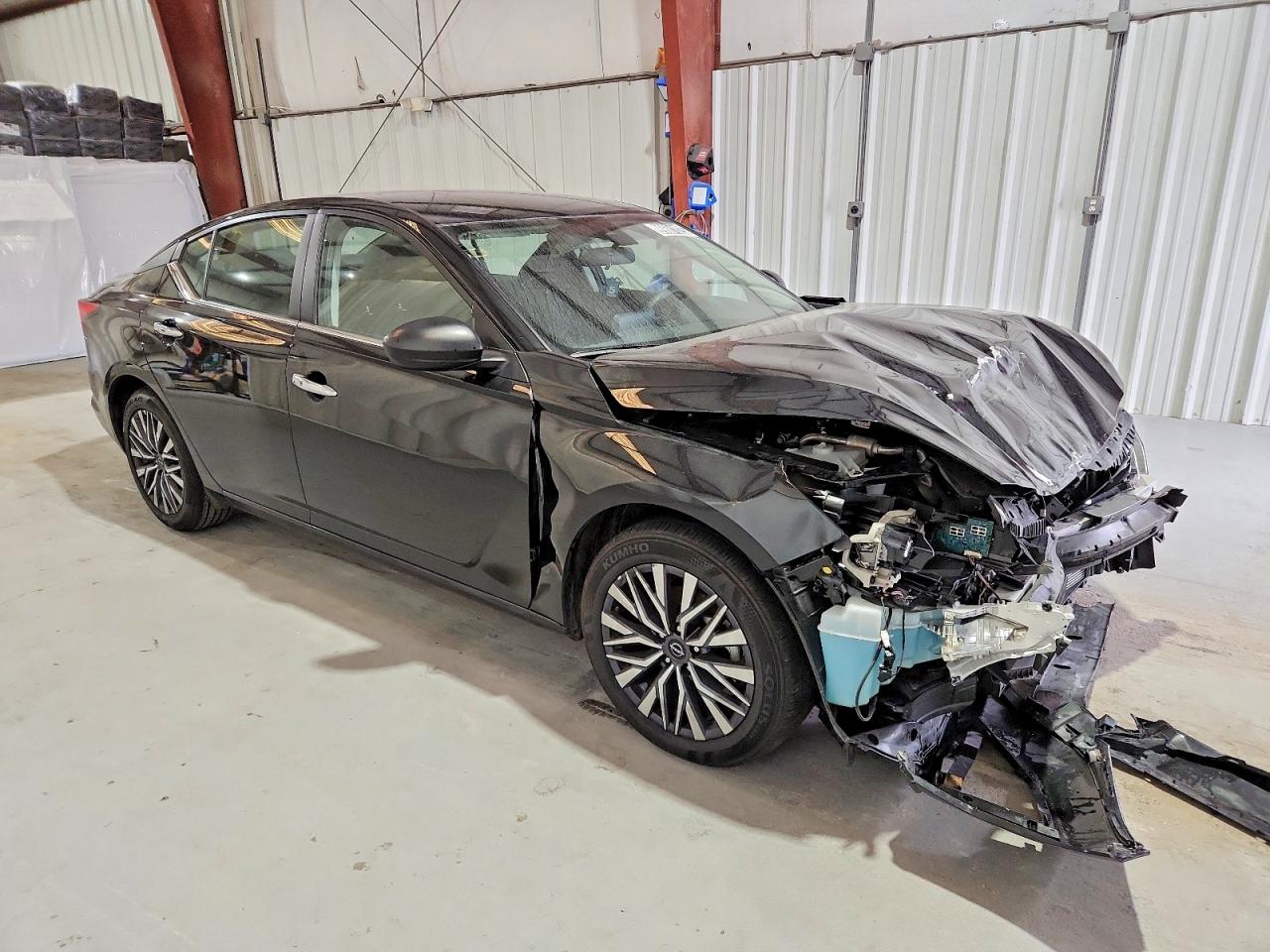 2025 NISSAN ALTIMA SV photo 4