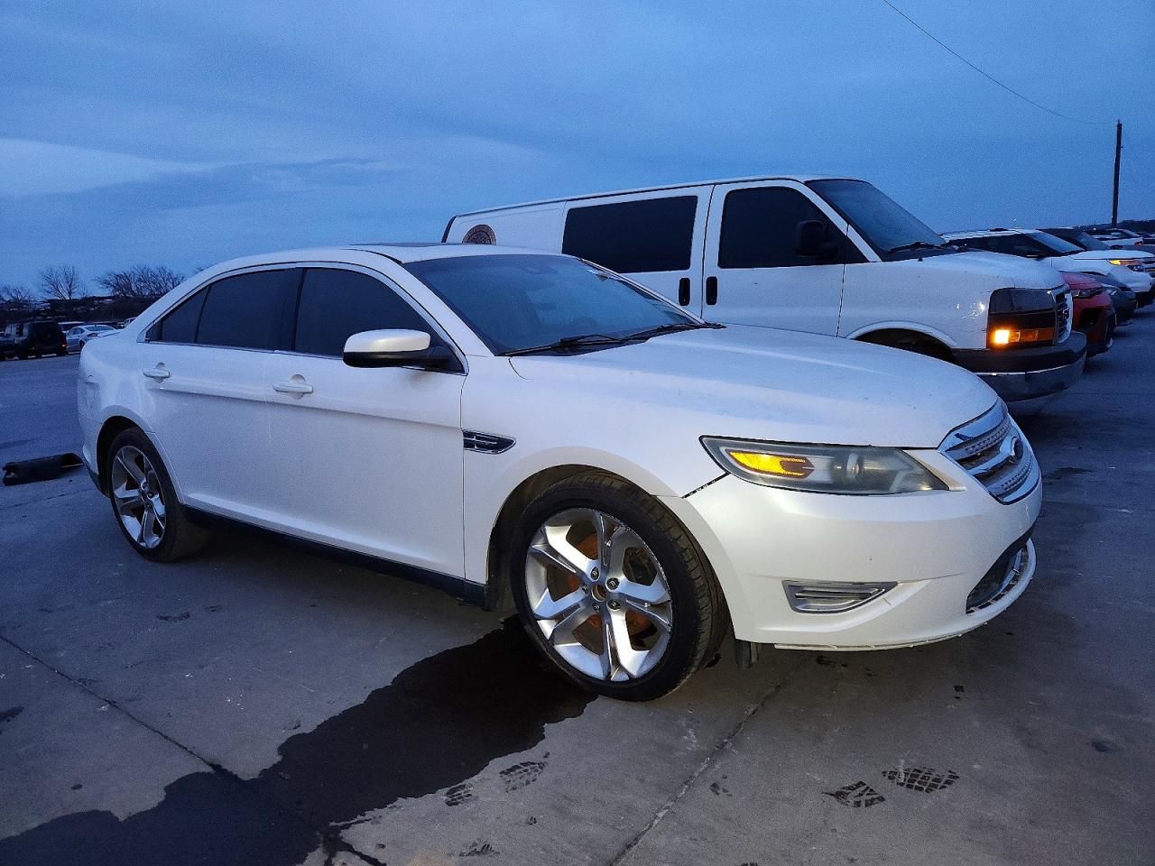 2011 FORD TAURUS SHO photo 4