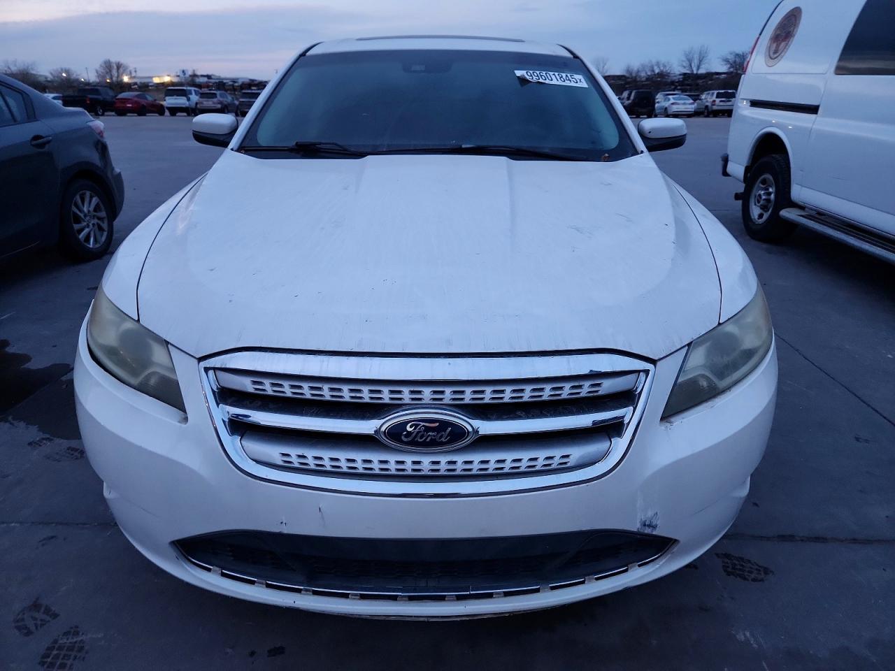 2011 FORD TAURUS SHO photo 5