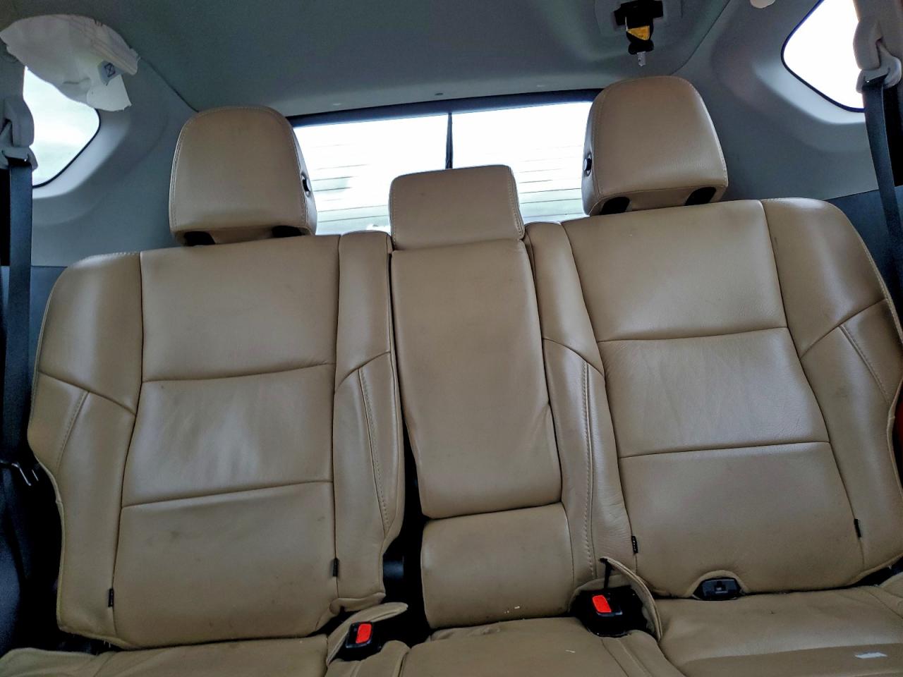 2018 TOYOTA RAV4 LE photo 10