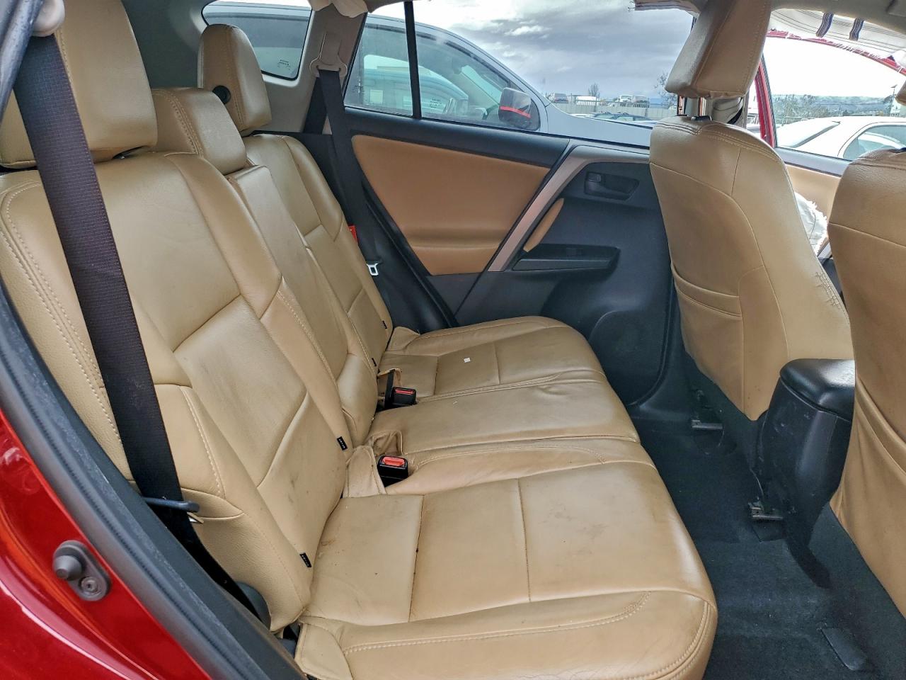 2018 TOYOTA RAV4 LE photo 11