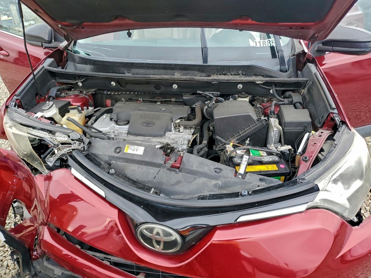 2018 TOYOTA RAV4 LE photo 12