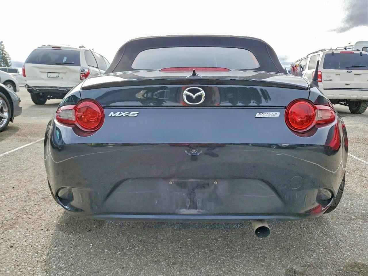 2019 MAZDA MX-5 MIATA CLUB photo 6
