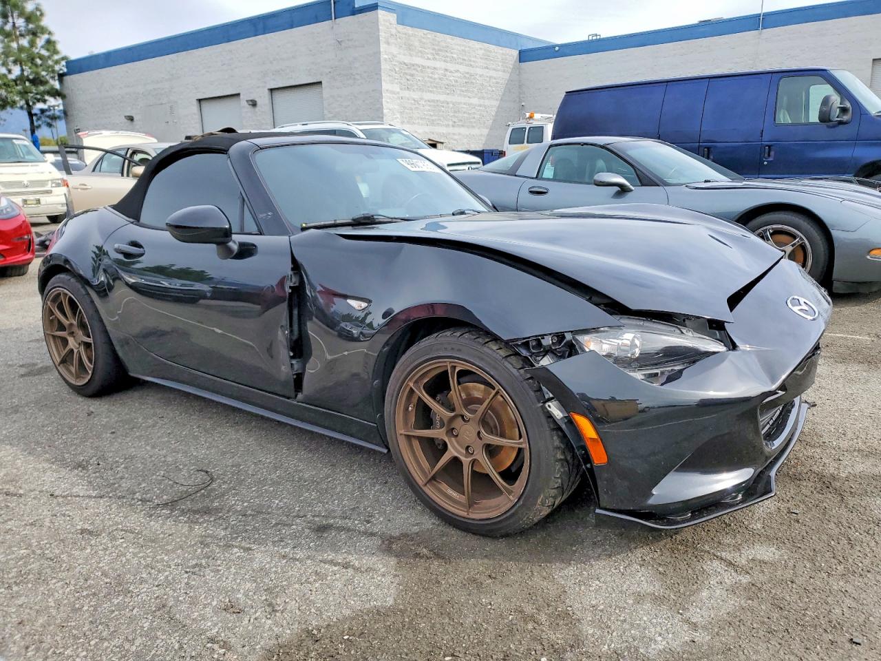 2019 MAZDA MX-5 MIATA CLUB photo 4