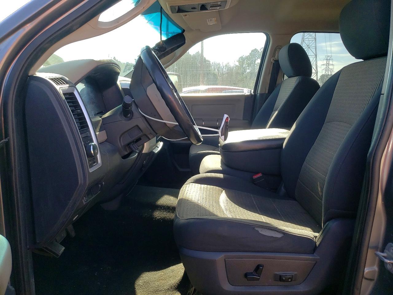 2010 DODGE RAM 1500 photo 7