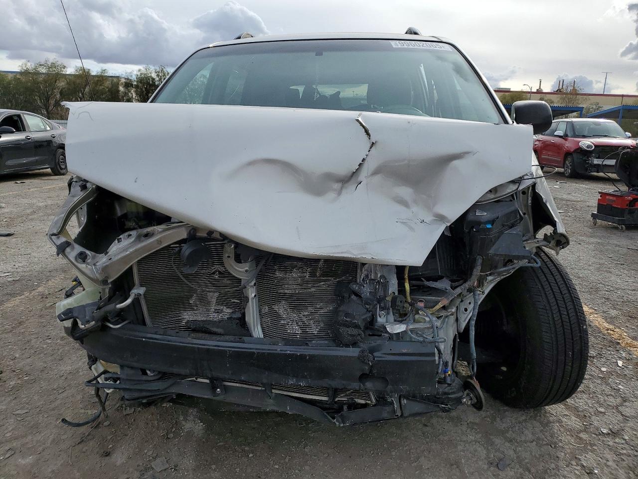 2008 TOYOTA SIENNA CE photo 5