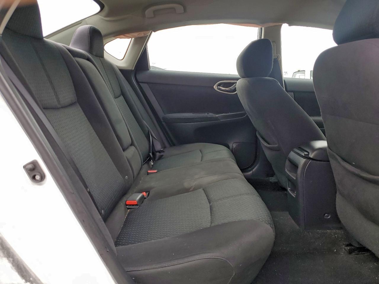 2015 NISSAN SENTRA S photo 10