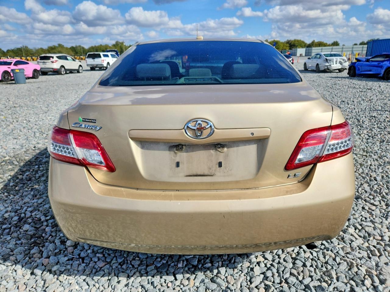 2011 TOYOTA CAMRY BASE photo 6