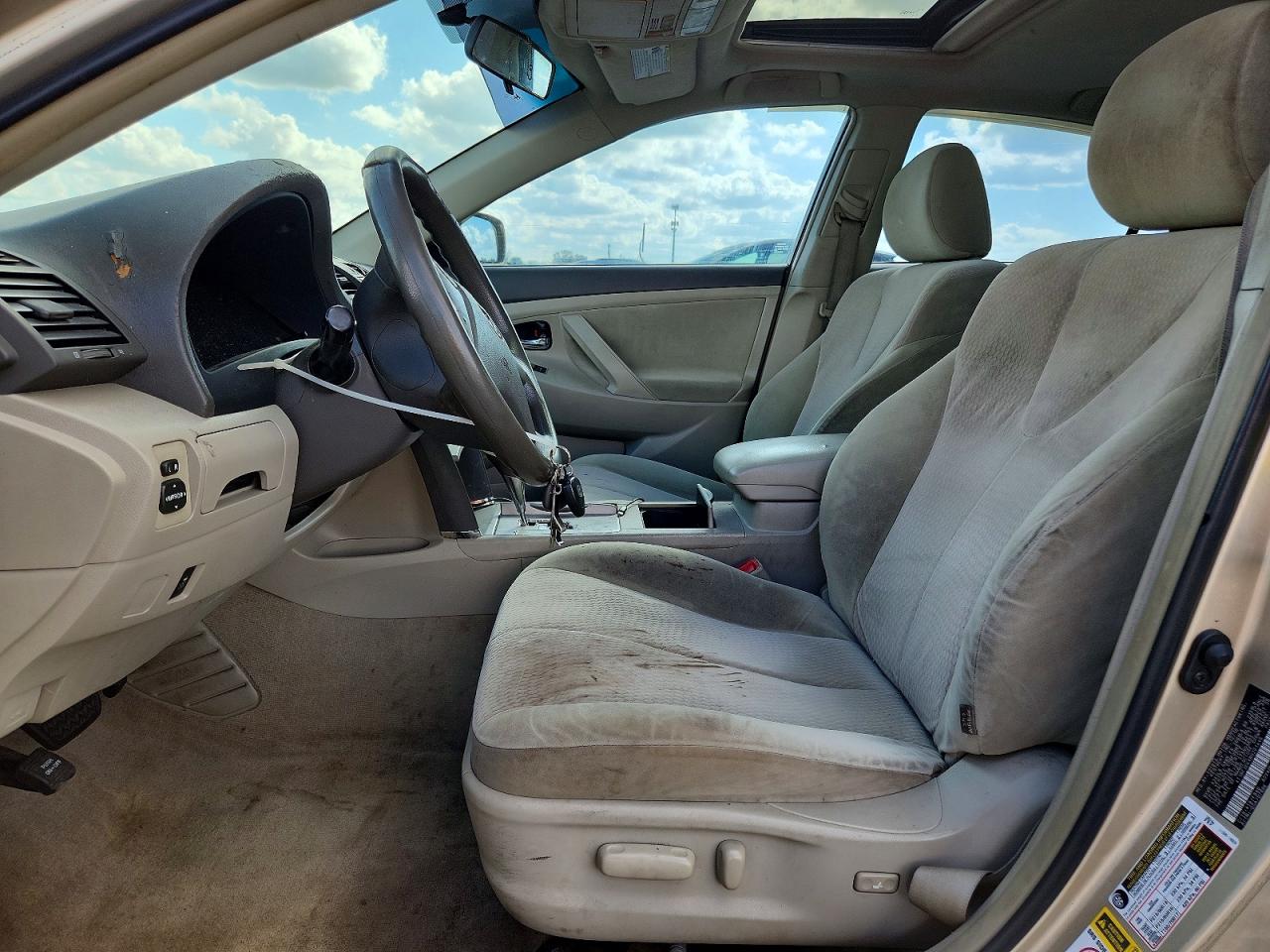 2011 TOYOTA CAMRY BASE photo 7