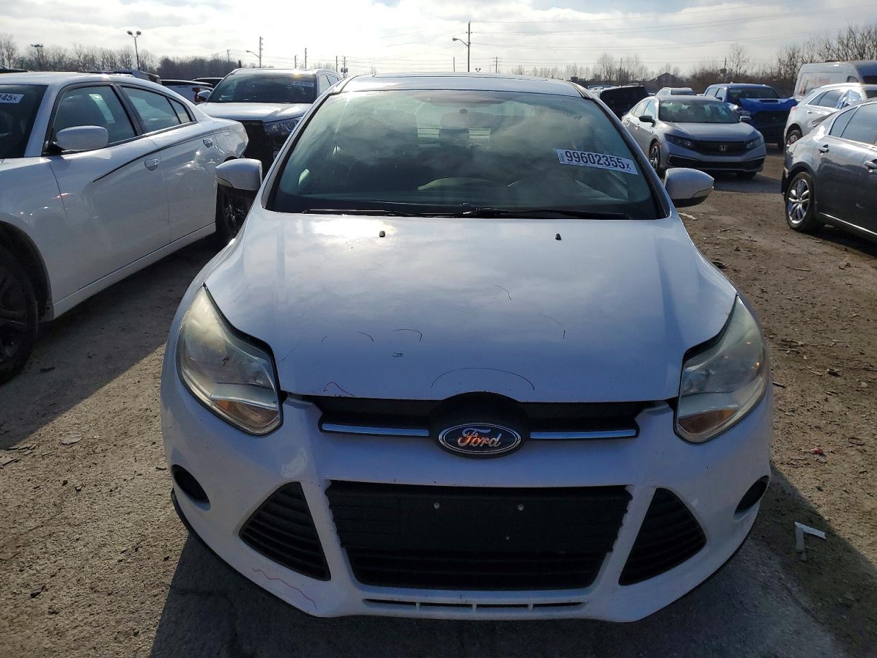 2014 FORD FOCUS SE photo 5