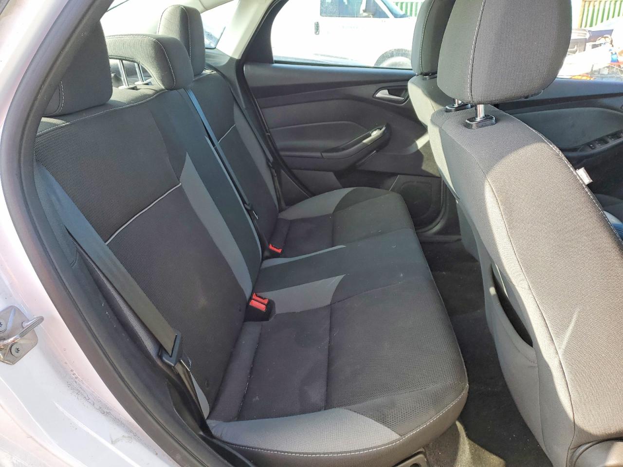 2014 FORD FOCUS SE photo 10
