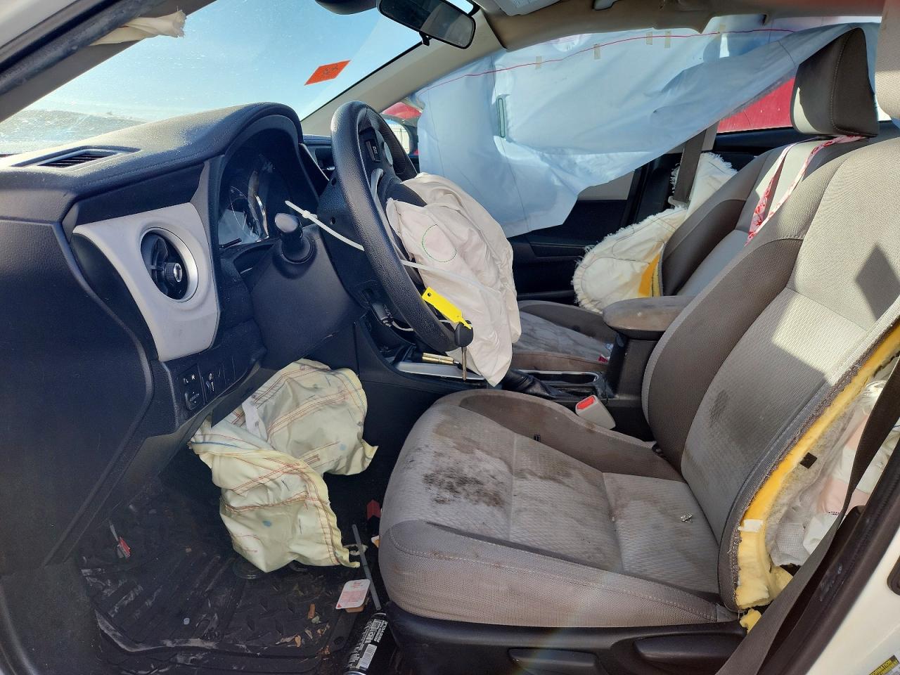 2018 TOYOTA COROLLA L photo 7