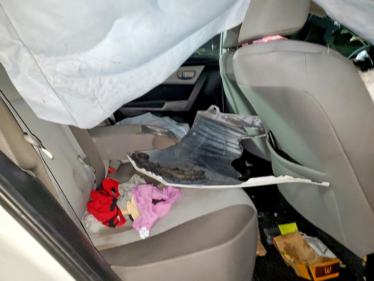 2018 TOYOTA COROLLA L photo 10