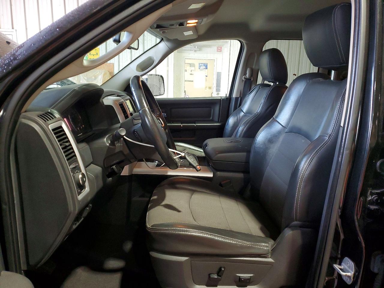 2011 DODGE RAM 1500 photo 7