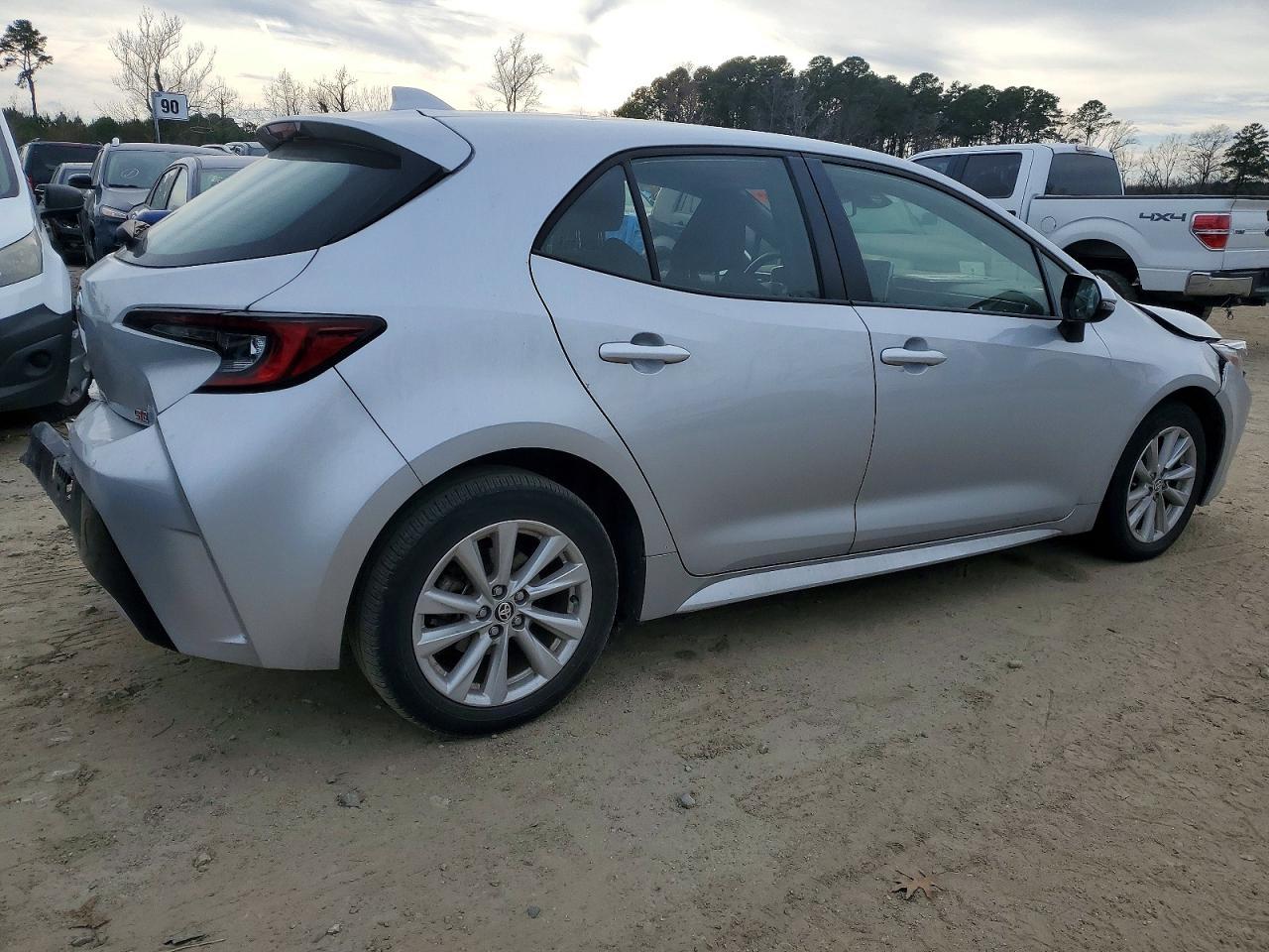 2024 TOYOTA COROLLA SE photo 3