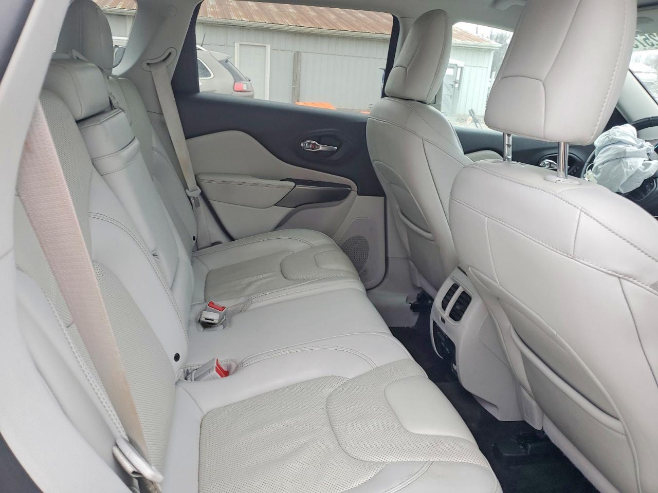 2019 JEEP CHEROKEE LIMITED photo 11