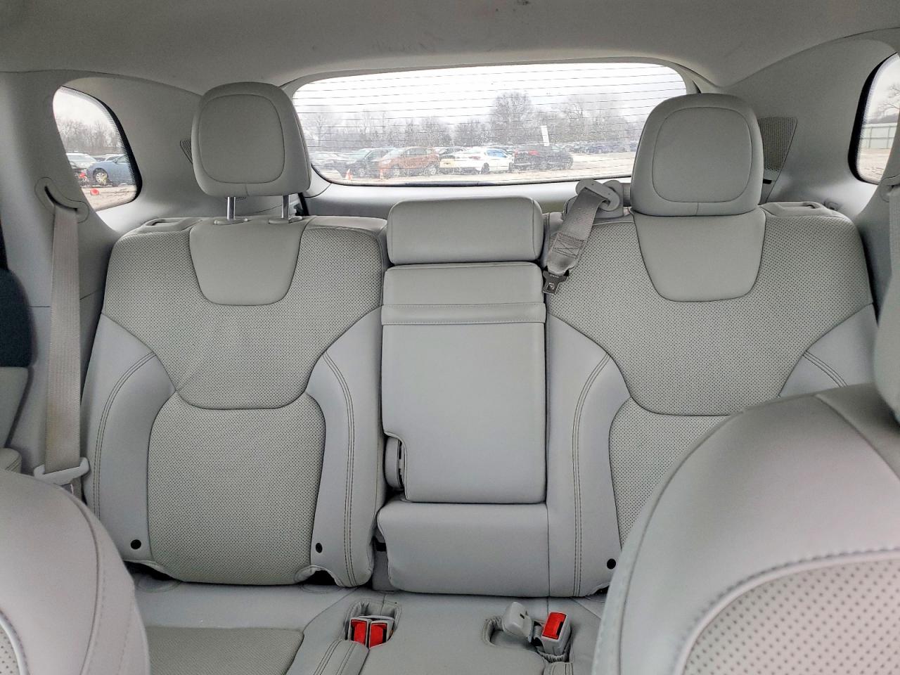 2019 JEEP CHEROKEE LIMITED photo 10