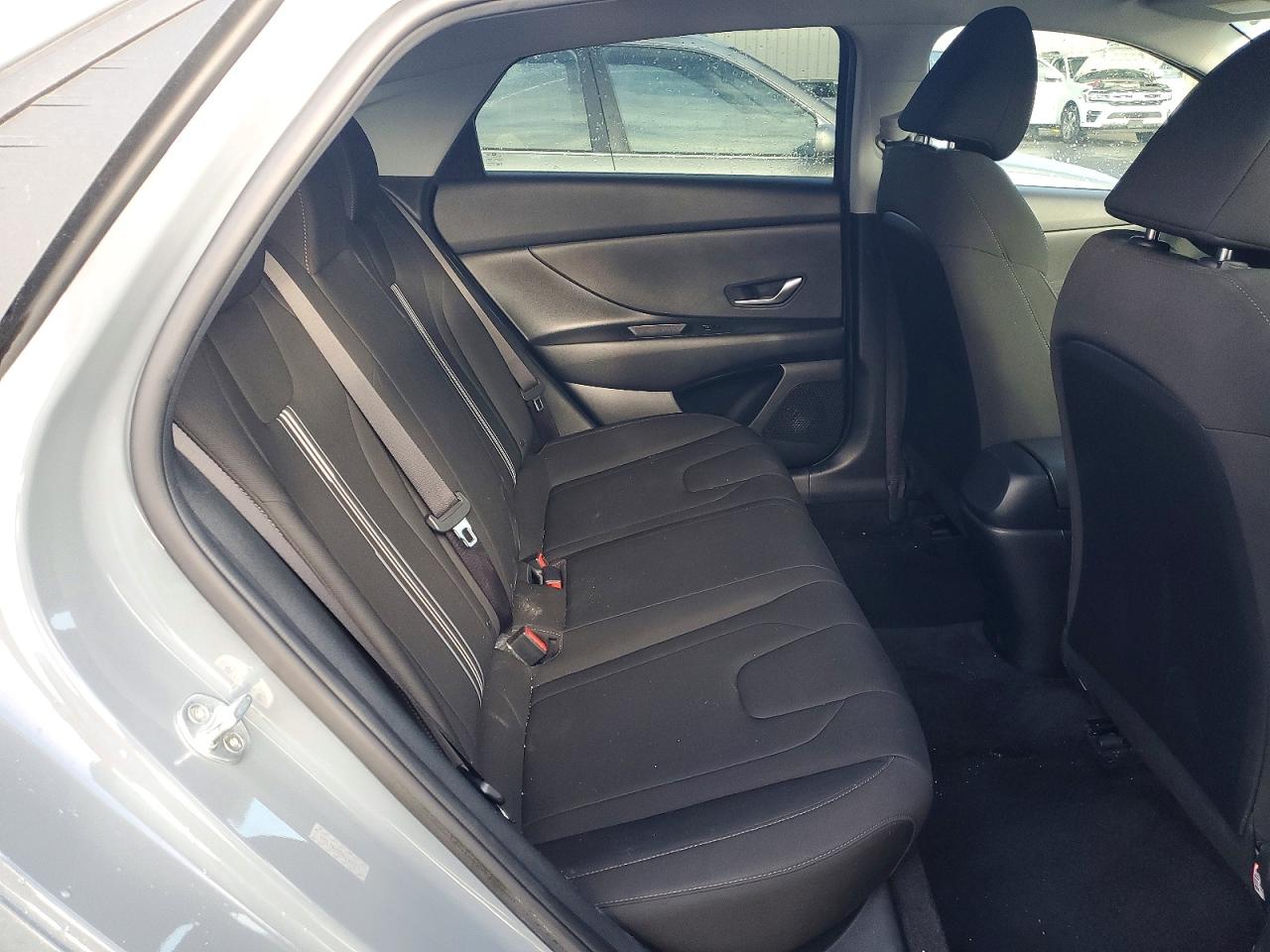 2022 HYUNDAI ELANTRA SEL photo 10