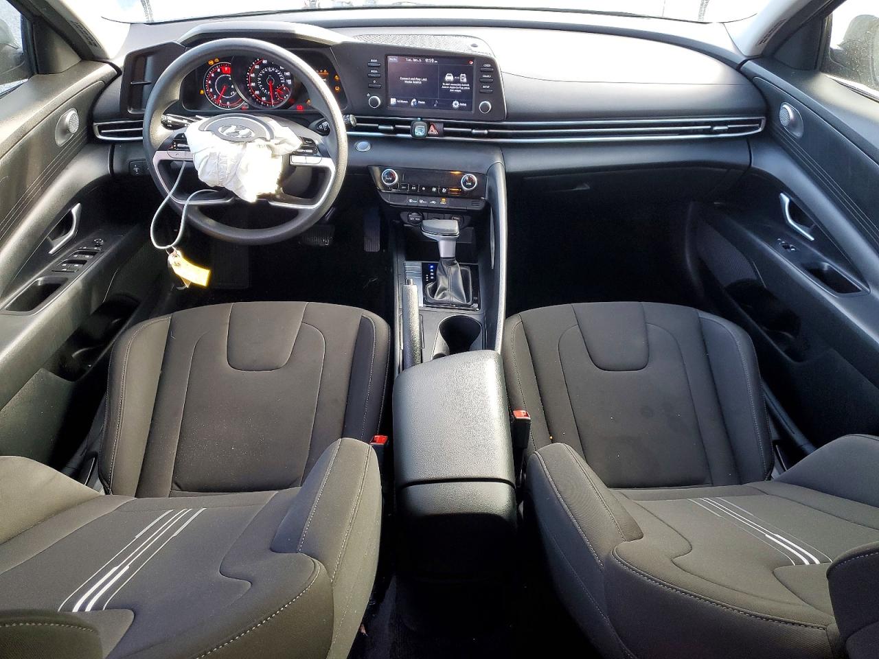 2022 HYUNDAI ELANTRA SEL photo 8