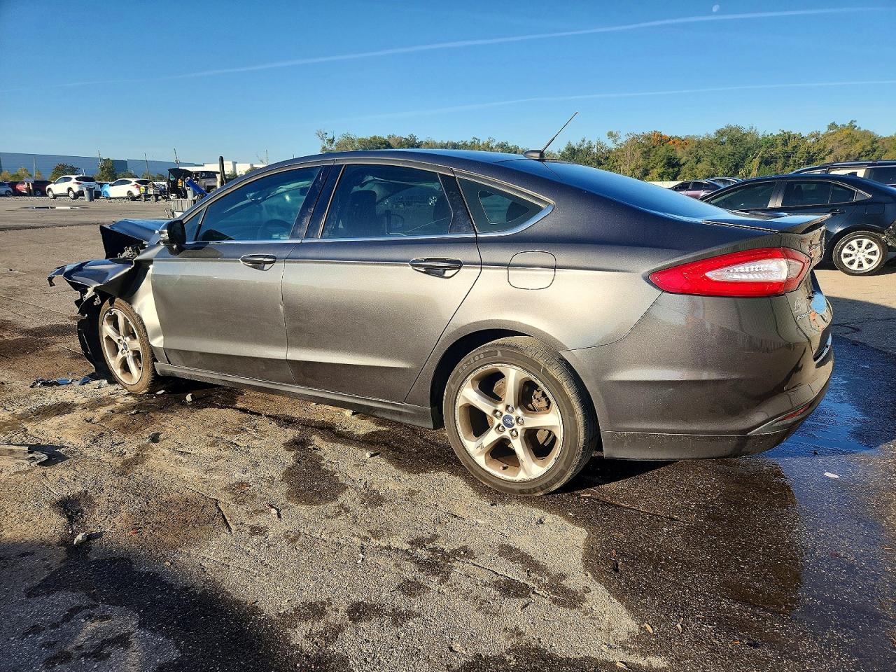 2016 FORD FUSION SE photo 2