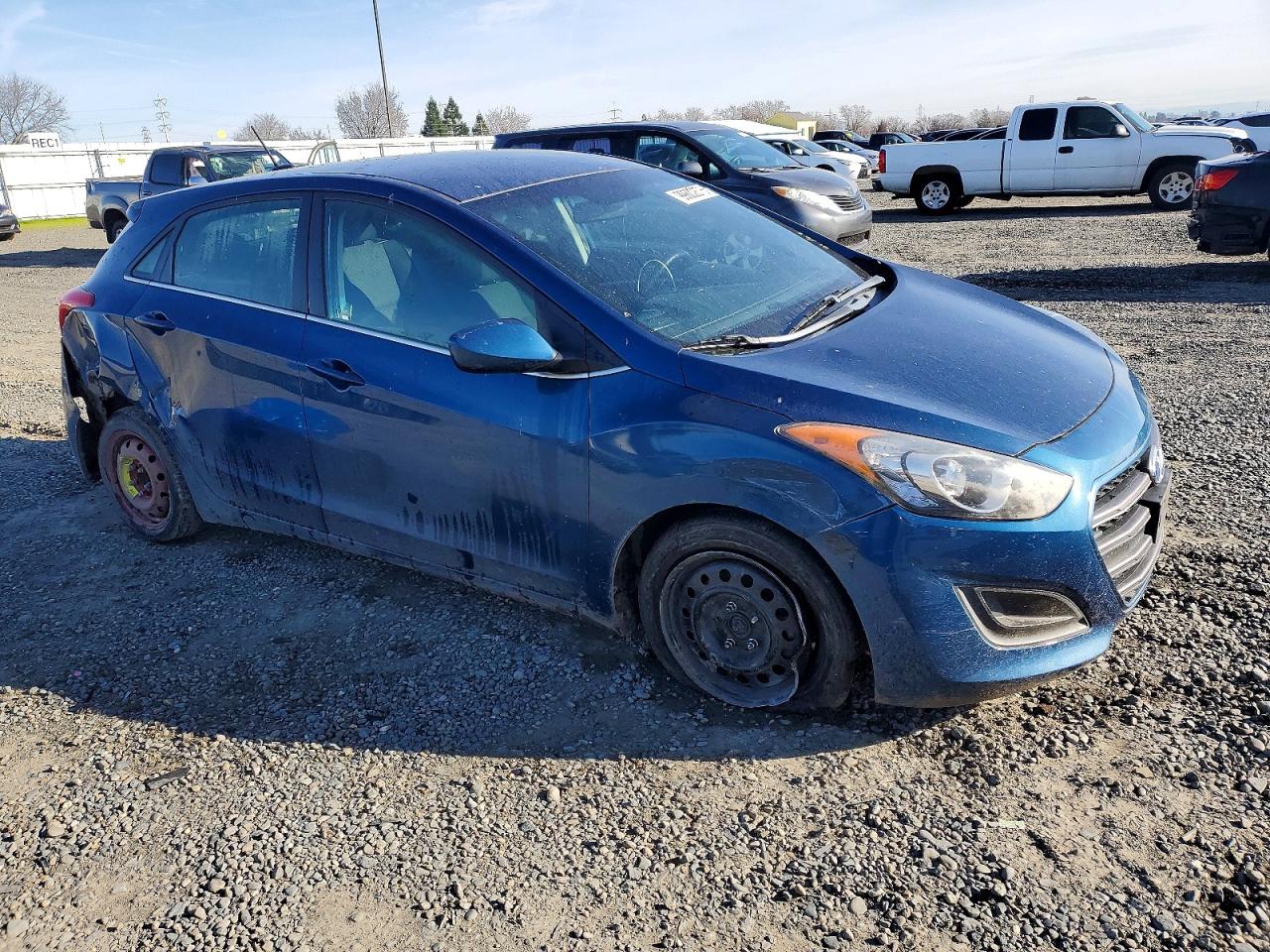 2016 HYUNDAI ELANTRA GT photo 4
