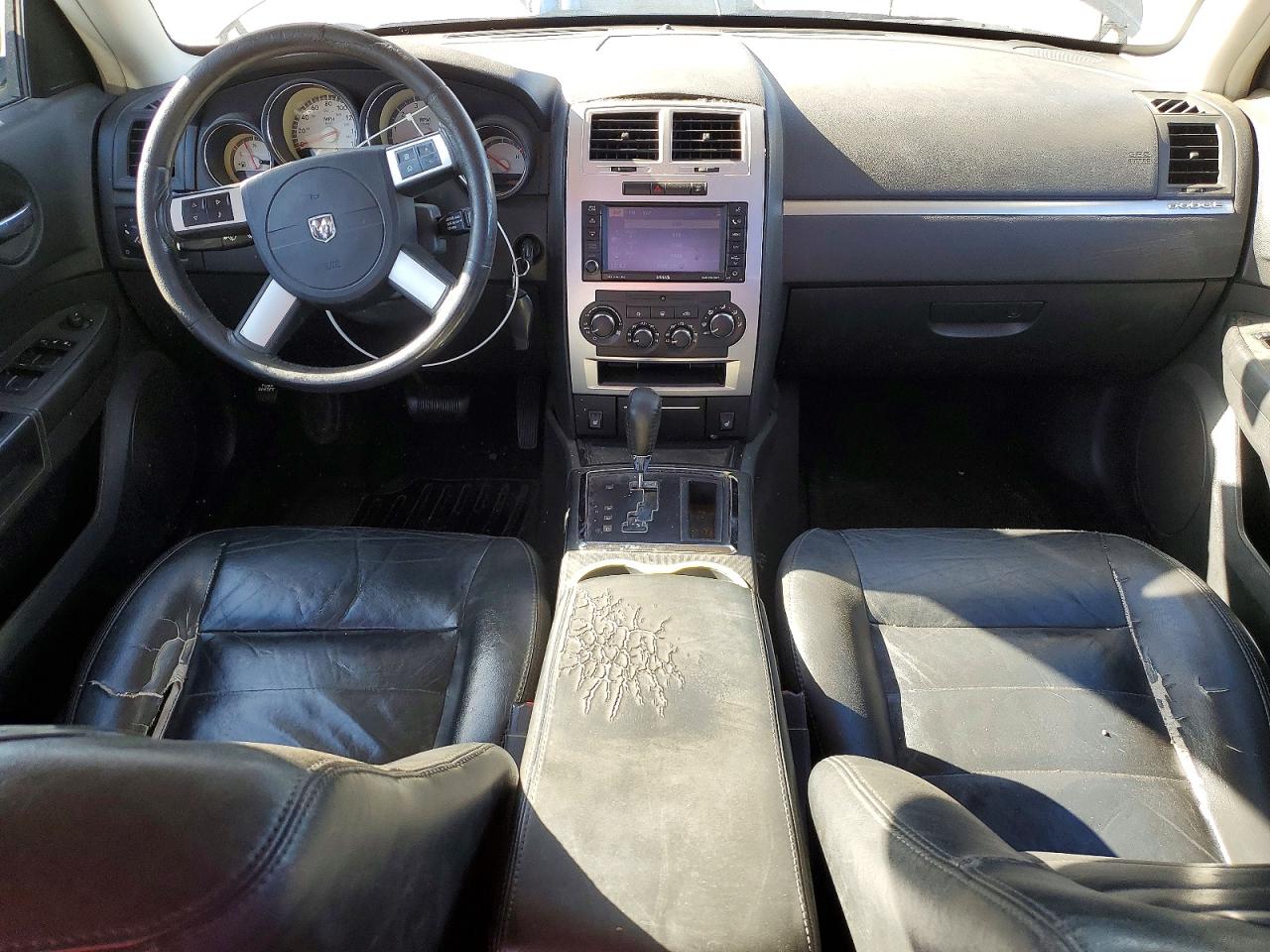 2010 DODGE CHARGER R/T photo 8