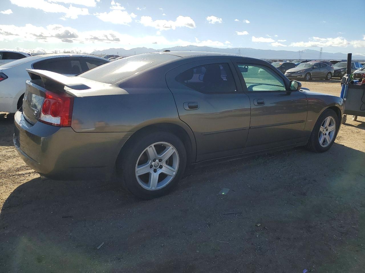 2010 DODGE CHARGER R/T photo 3