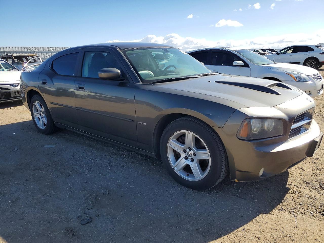 2010 DODGE CHARGER R/T photo 4