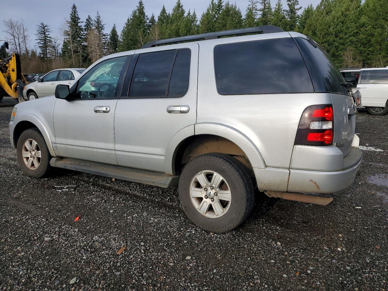 2009 FORD EXPLORER XLT photo 2