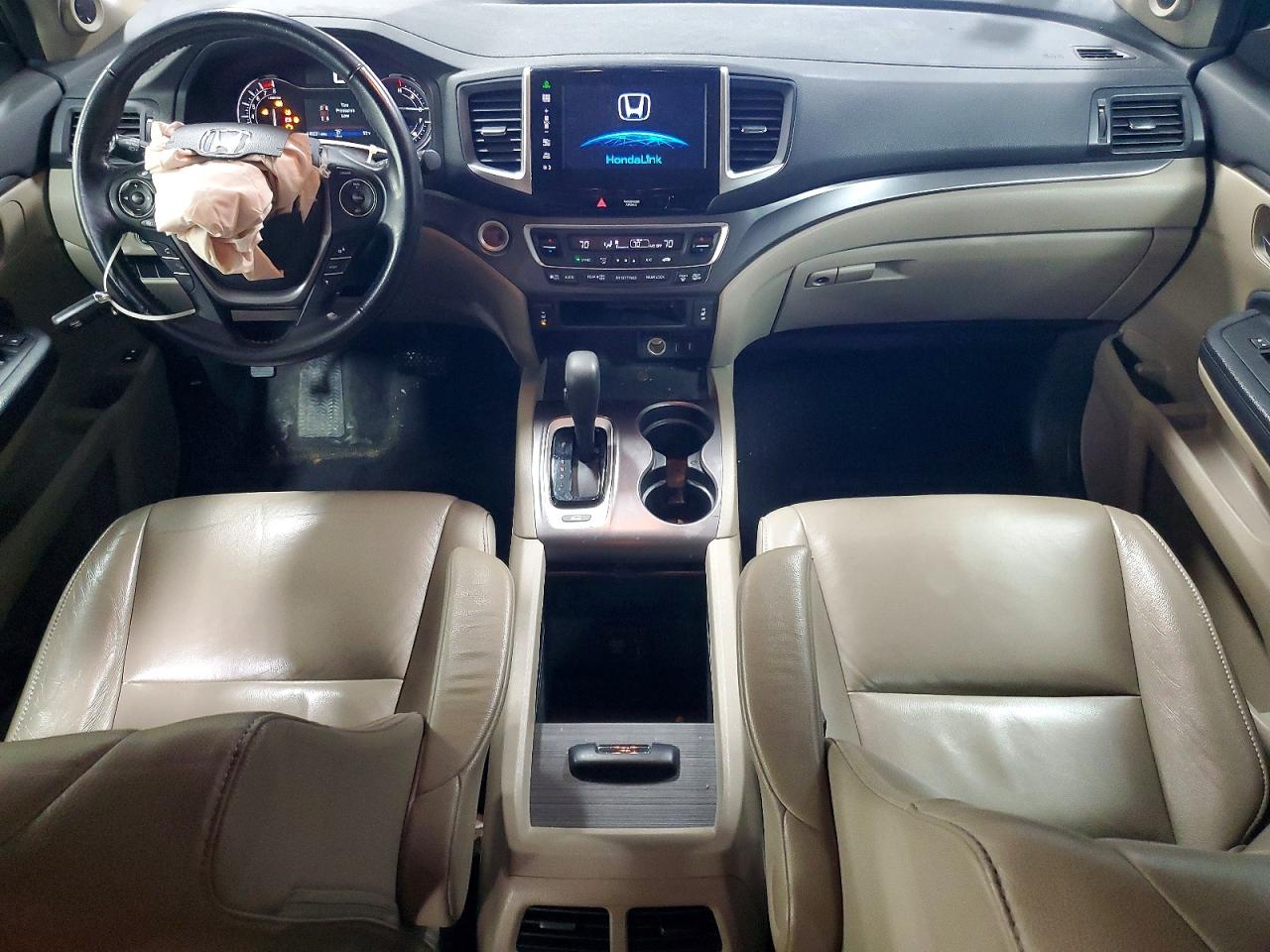 2016 HONDA PILOT EXLN photo 8