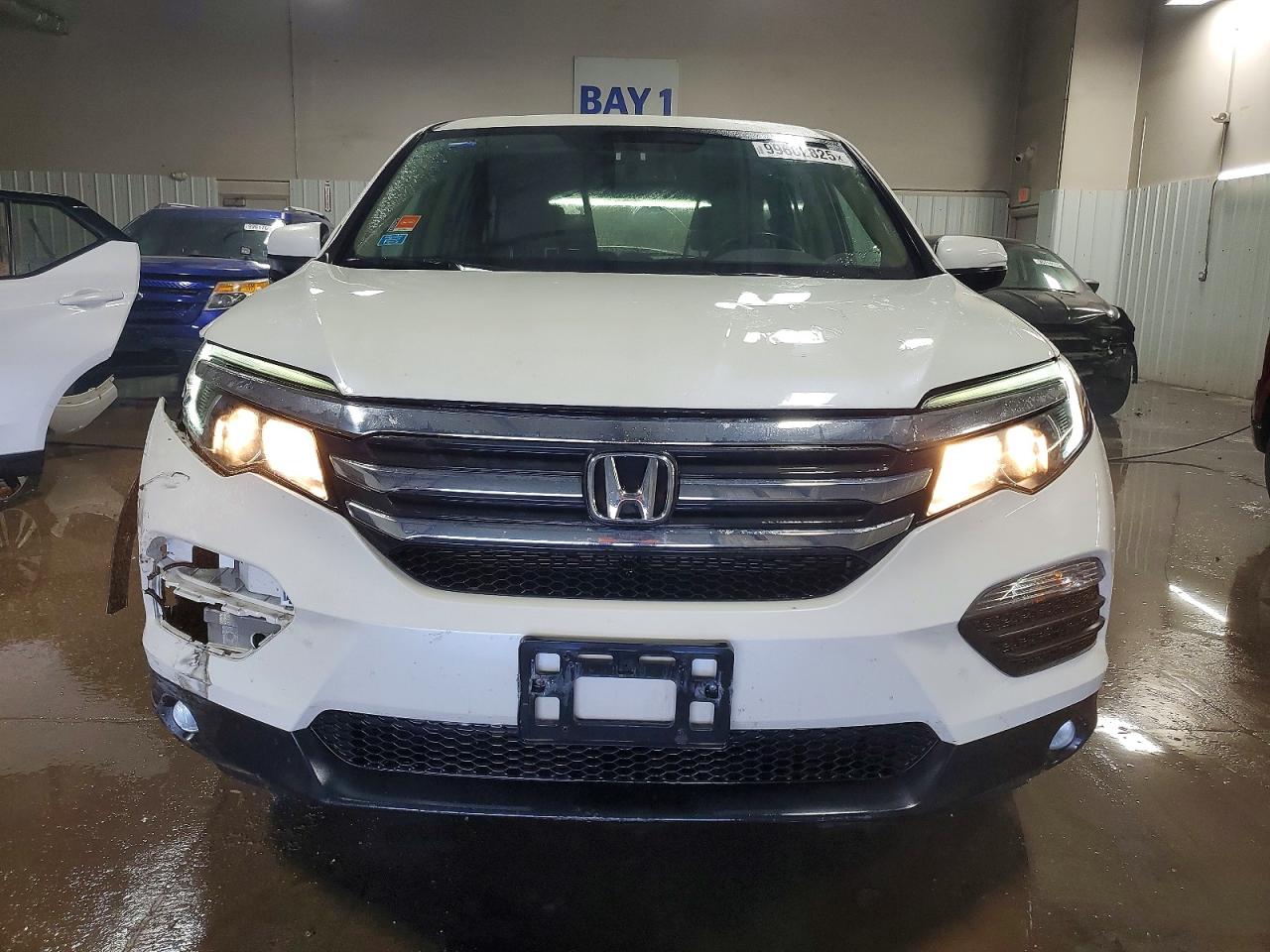 2016 HONDA PILOT EXLN photo 5