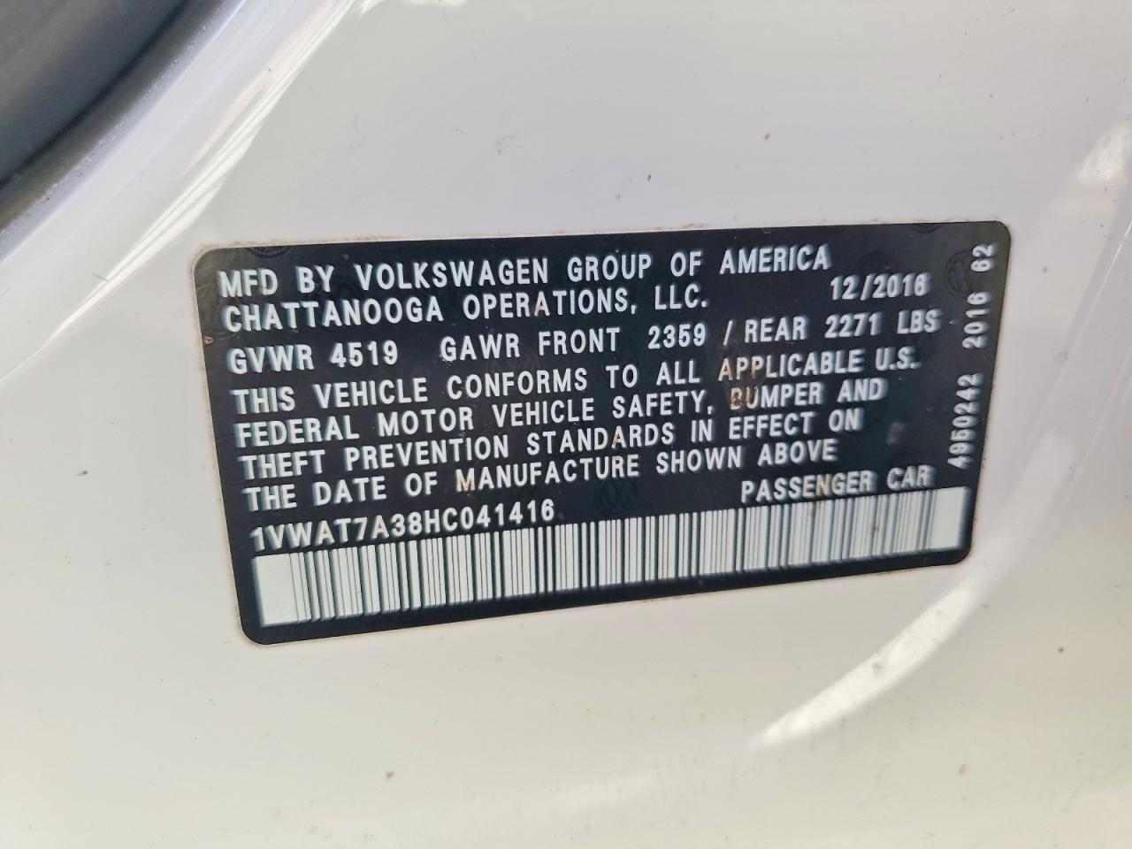 2017 VOLKSWAGEN PASSAT S photo 12