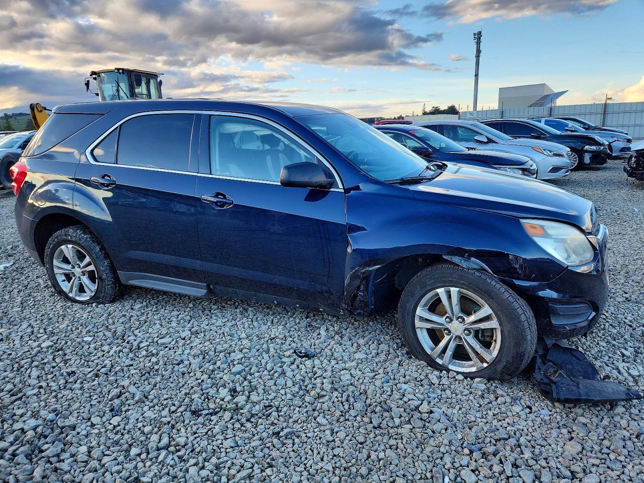 2016 CHEVROLET EQUINOX LS photo 4