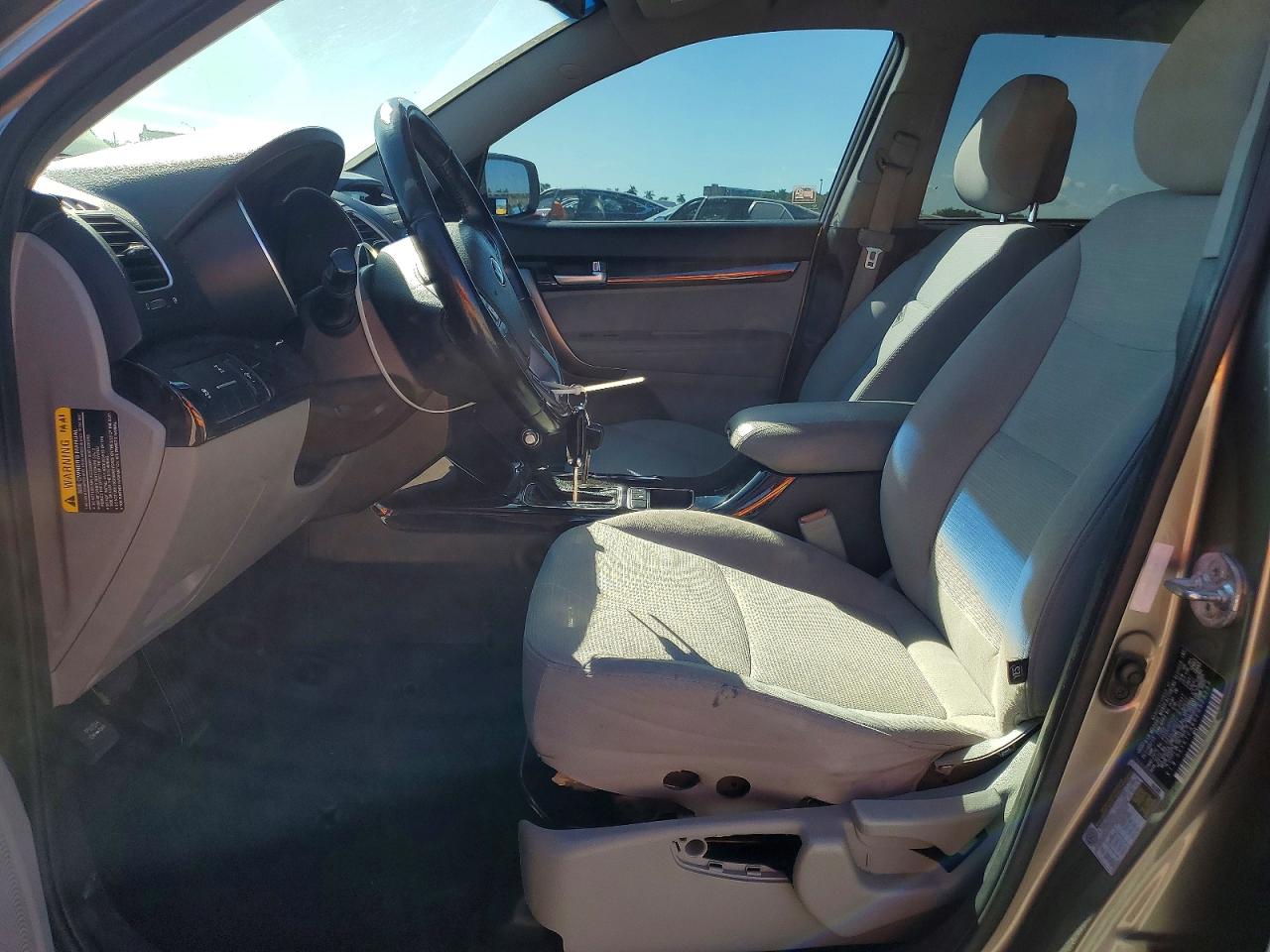 2014 KIA SORENTO LX photo 7
