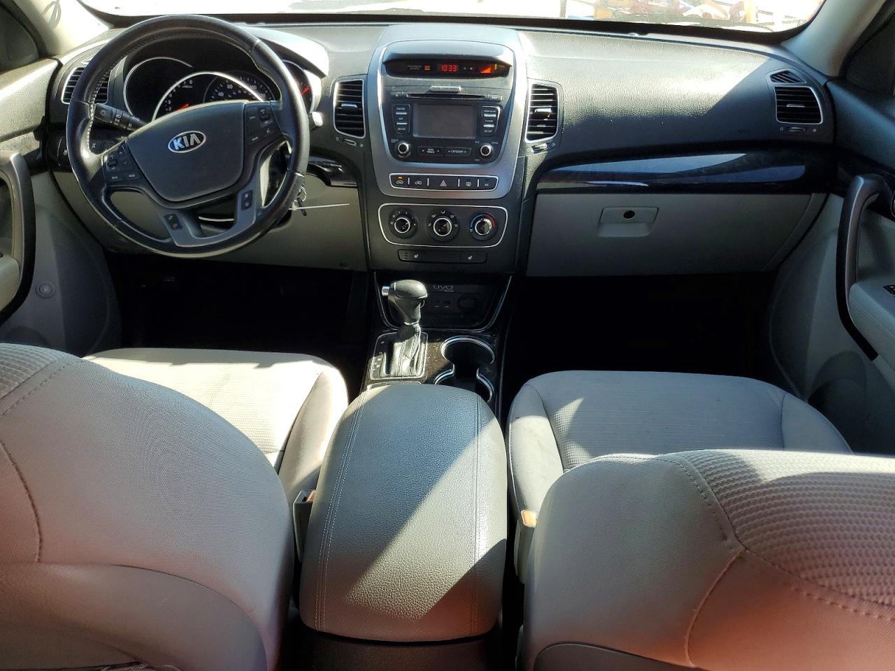 2014 KIA SORENTO LX photo 8