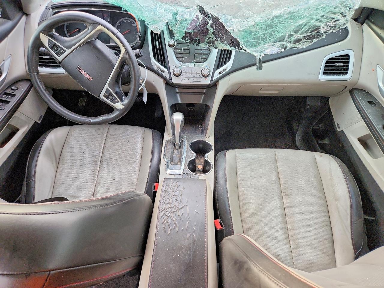 2012 GMC TERRAIN SLT photo 8