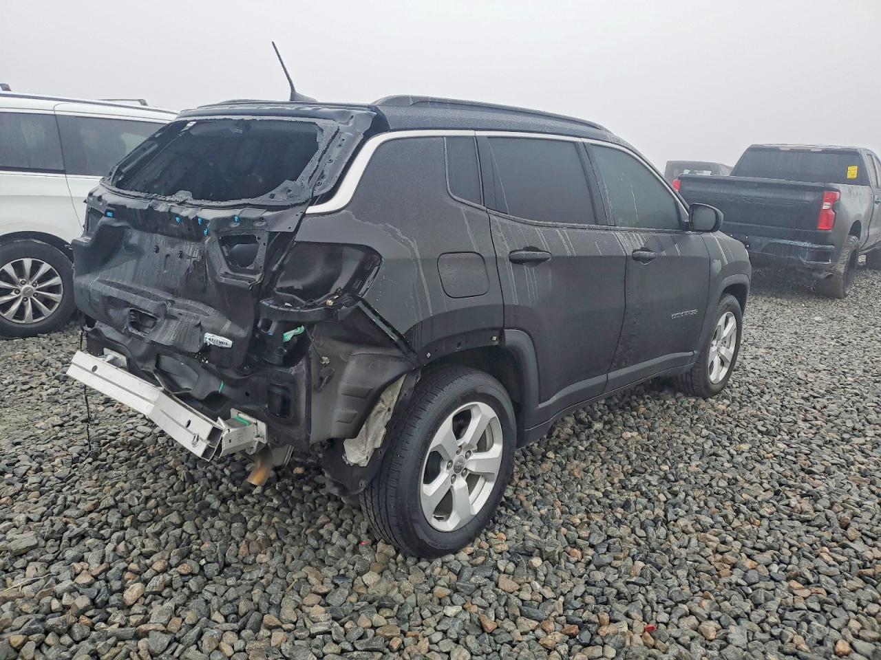 2019 JEEP COMPASS LATITUDE photo 3