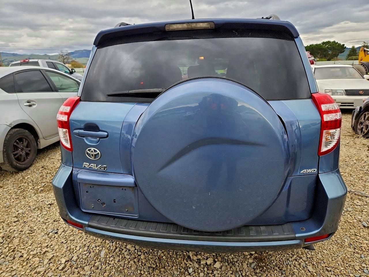 2012 TOYOTA RAV4 photo 6