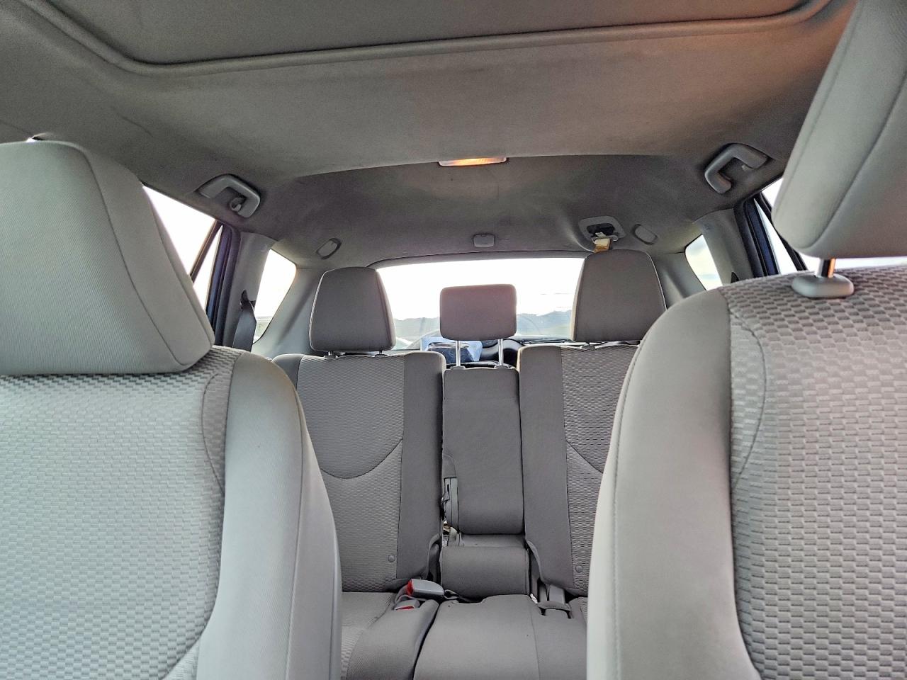 2012 TOYOTA RAV4 photo 10