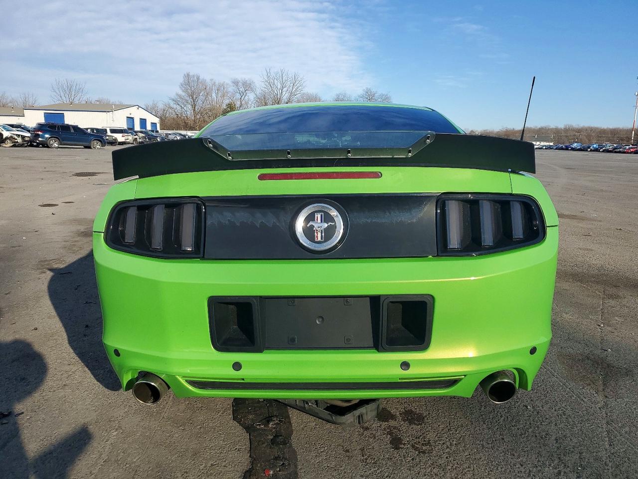 2013 FORD MUSTANG photo 16