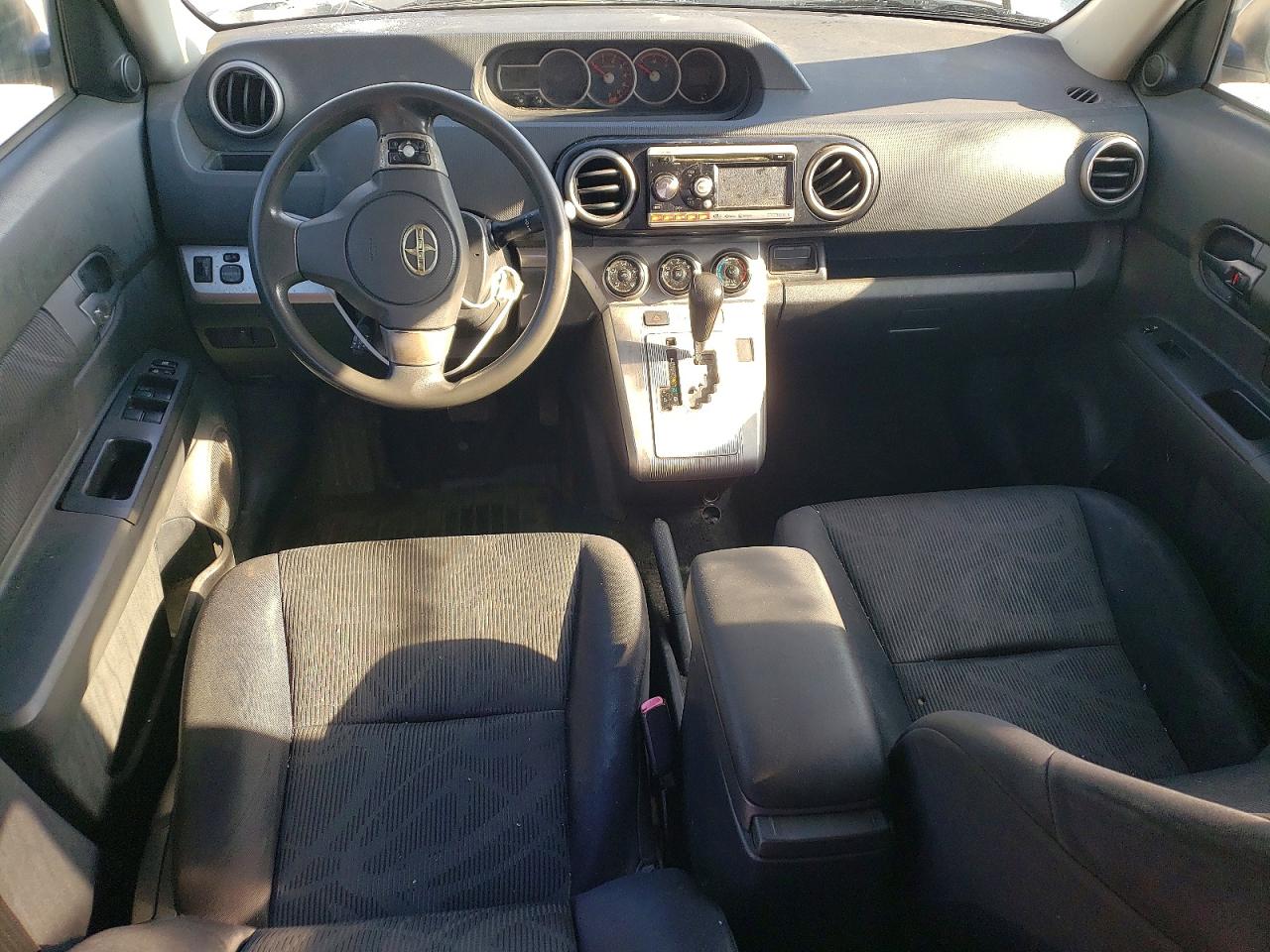 2011 TOYOTA SCION XB photo 15