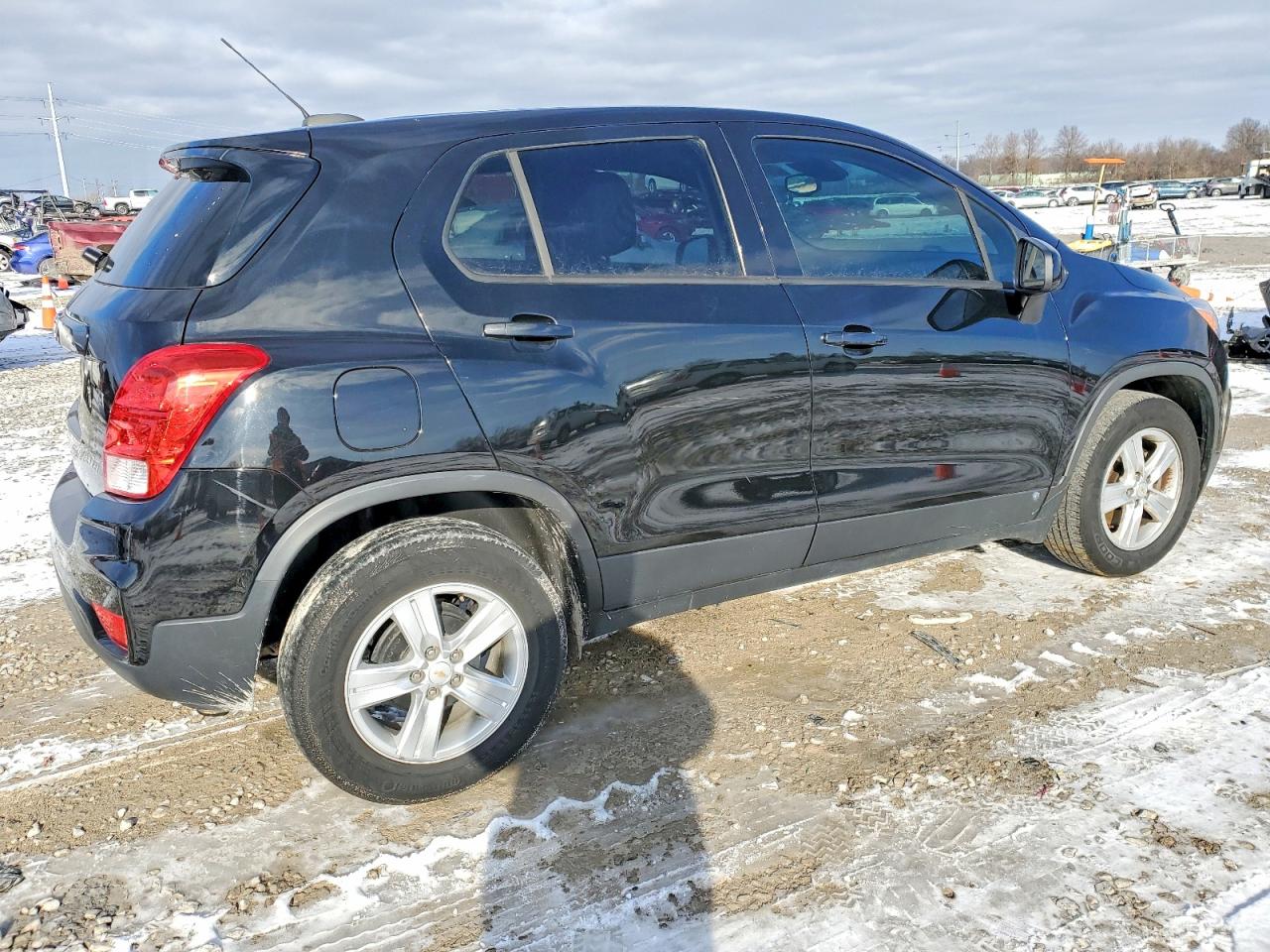 2020 CHEVROLET TRAX LS photo 3