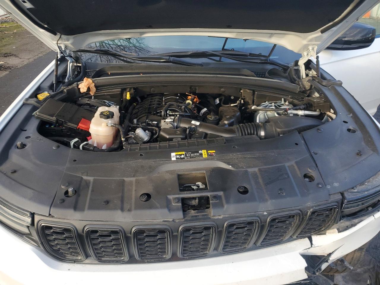 2023 JEEP GRAND CHEROKEE L LAREDO photo 12