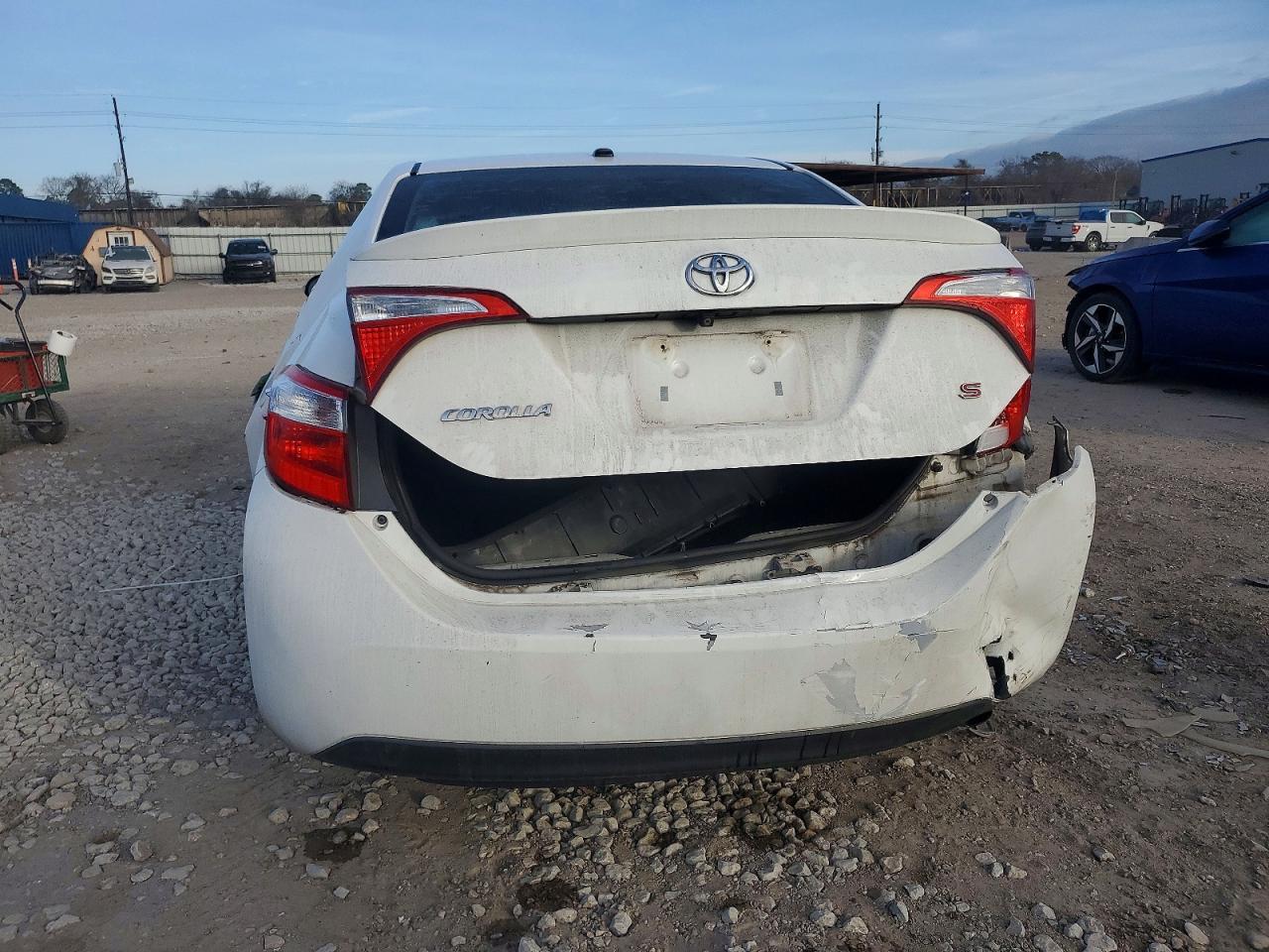 2016 TOYOTA COROLLA L photo 6