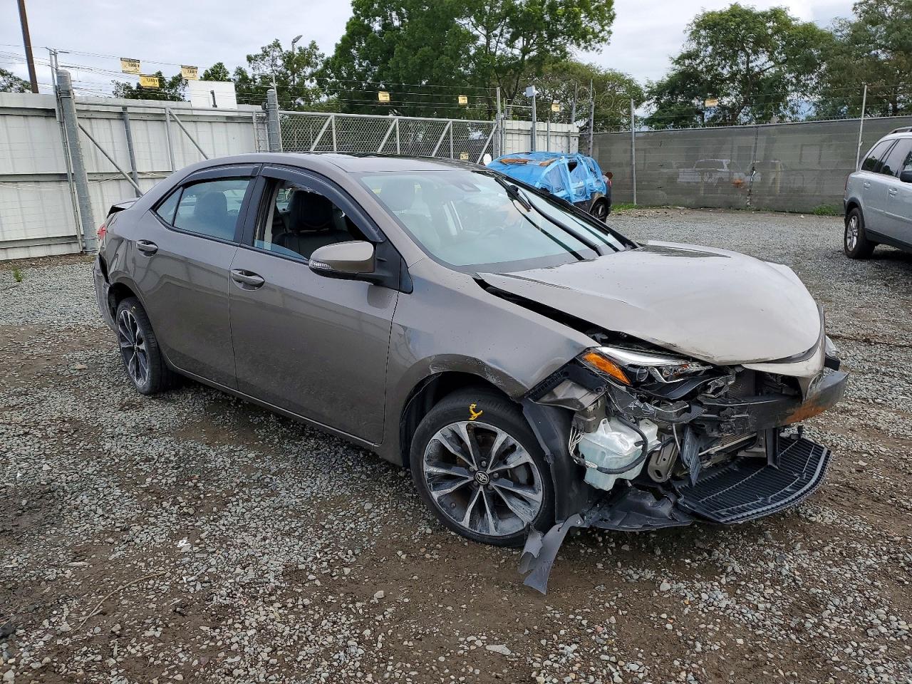 2018 TOYOTA COROLLA L photo 4