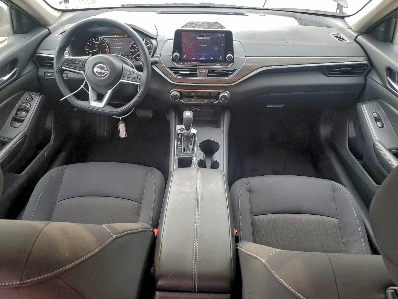 2025 NISSAN ALTIMA SV photo 8
