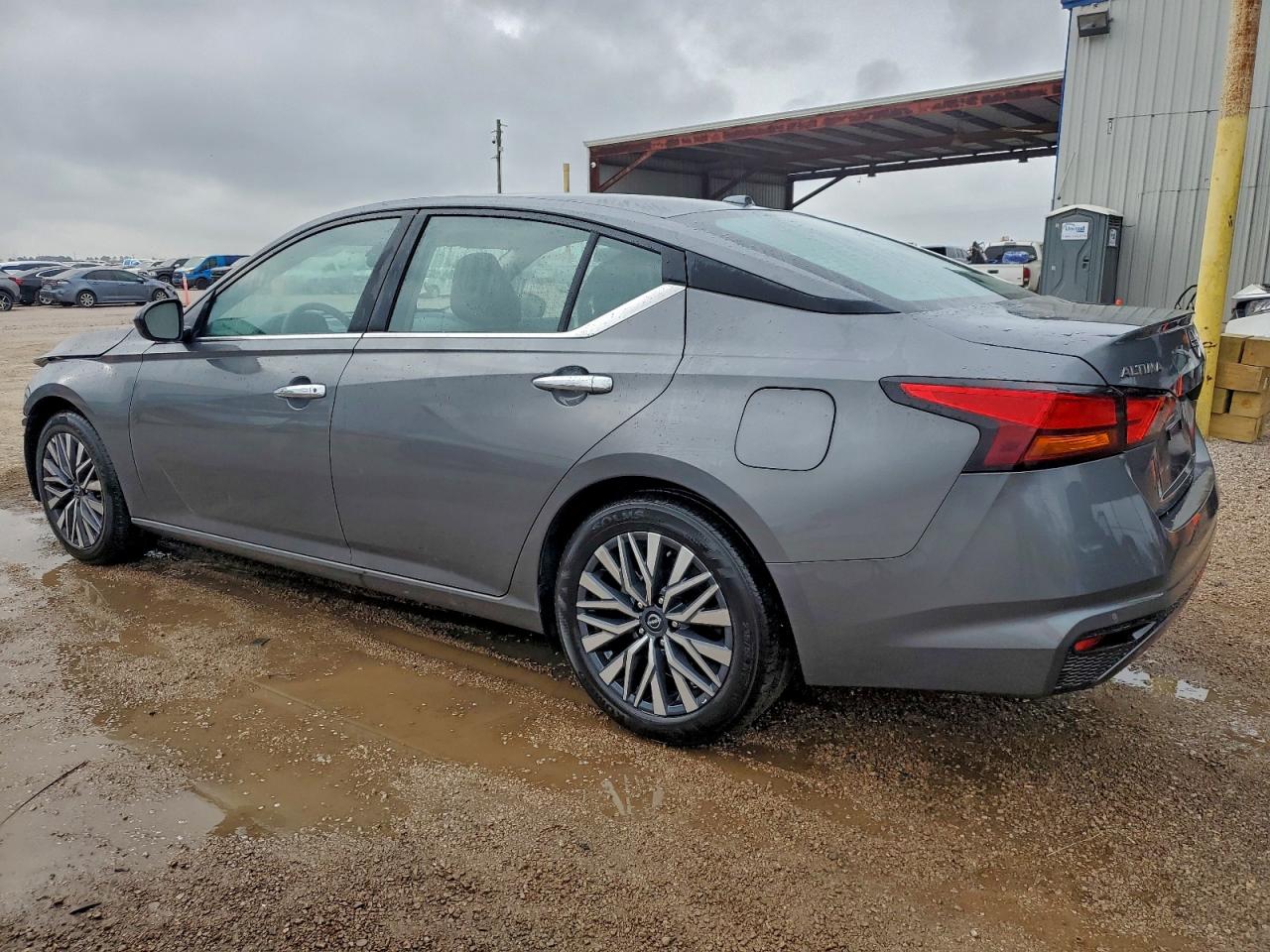 2025 NISSAN ALTIMA SV photo 2