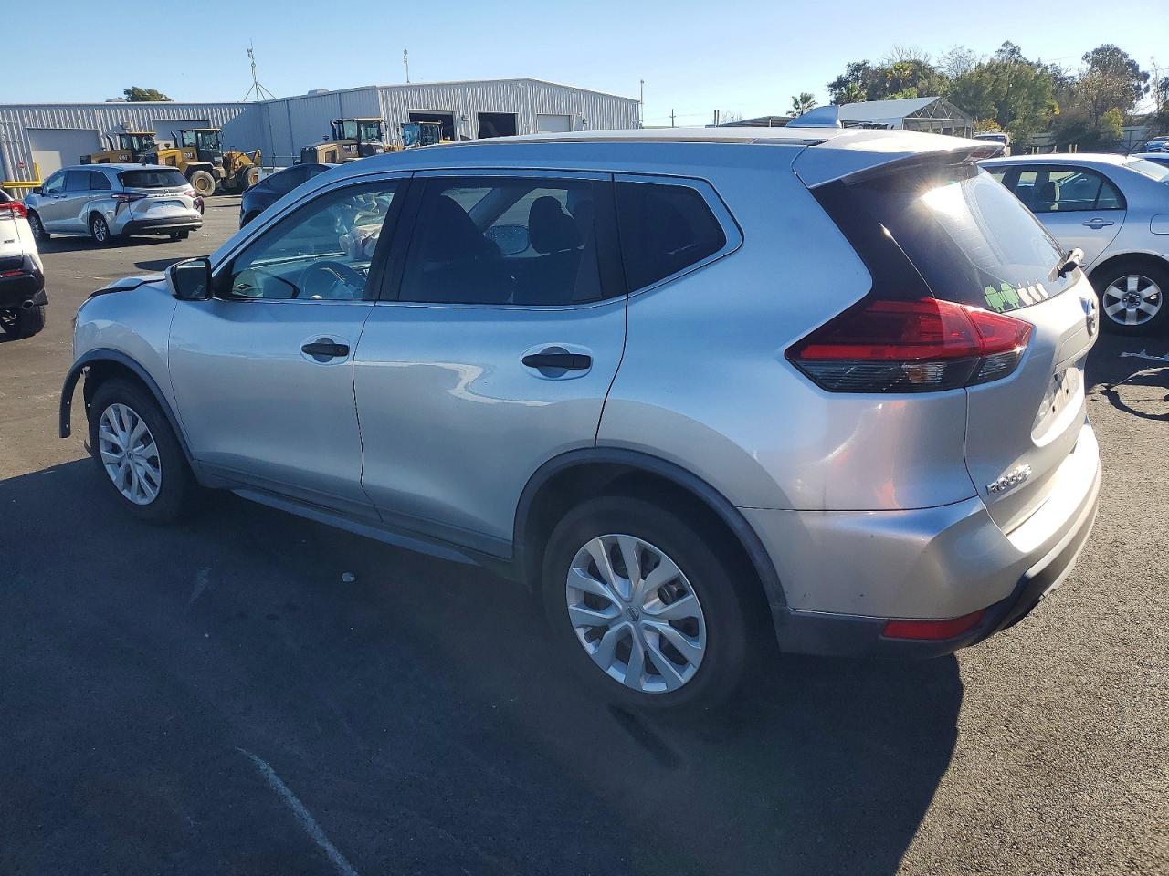 2017 NISSAN ROGUE S photo 2